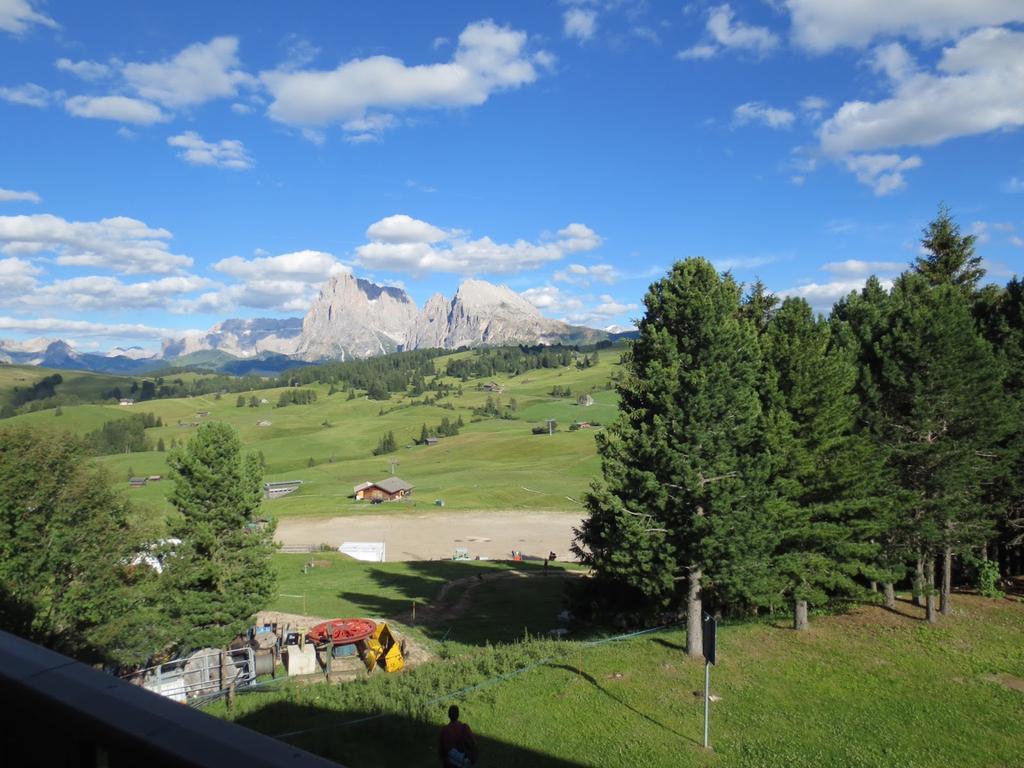 Camera Alpe di Siusi Esterno foto